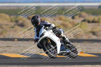 media/Nov-06-2023-Moto Forza (Mon) [[ce023d0744]]/3-Intermediate Group/Session 5 (Turn 4)/